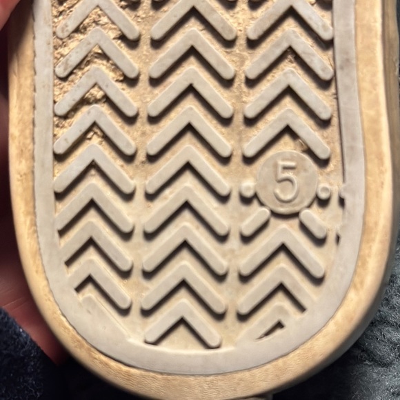 See Kai run Black Sneakers with Velcro Strap‎ and Flexible Sole size 5 - Picture 9 of 9